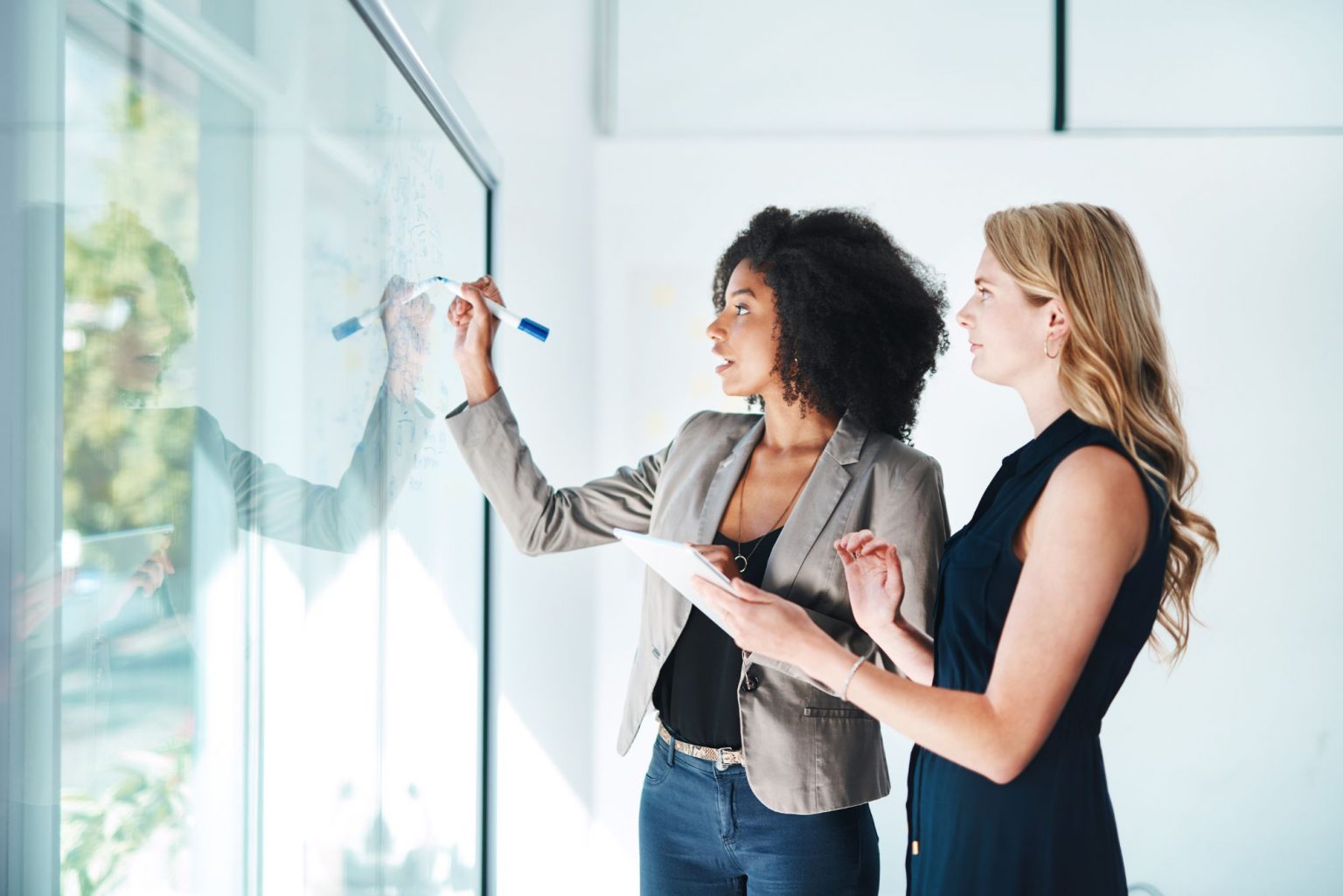 OREO’s blauw is vervangen door monochromatische kleuren